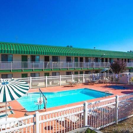 University Inn Fresno Ngoại thất bức ảnh