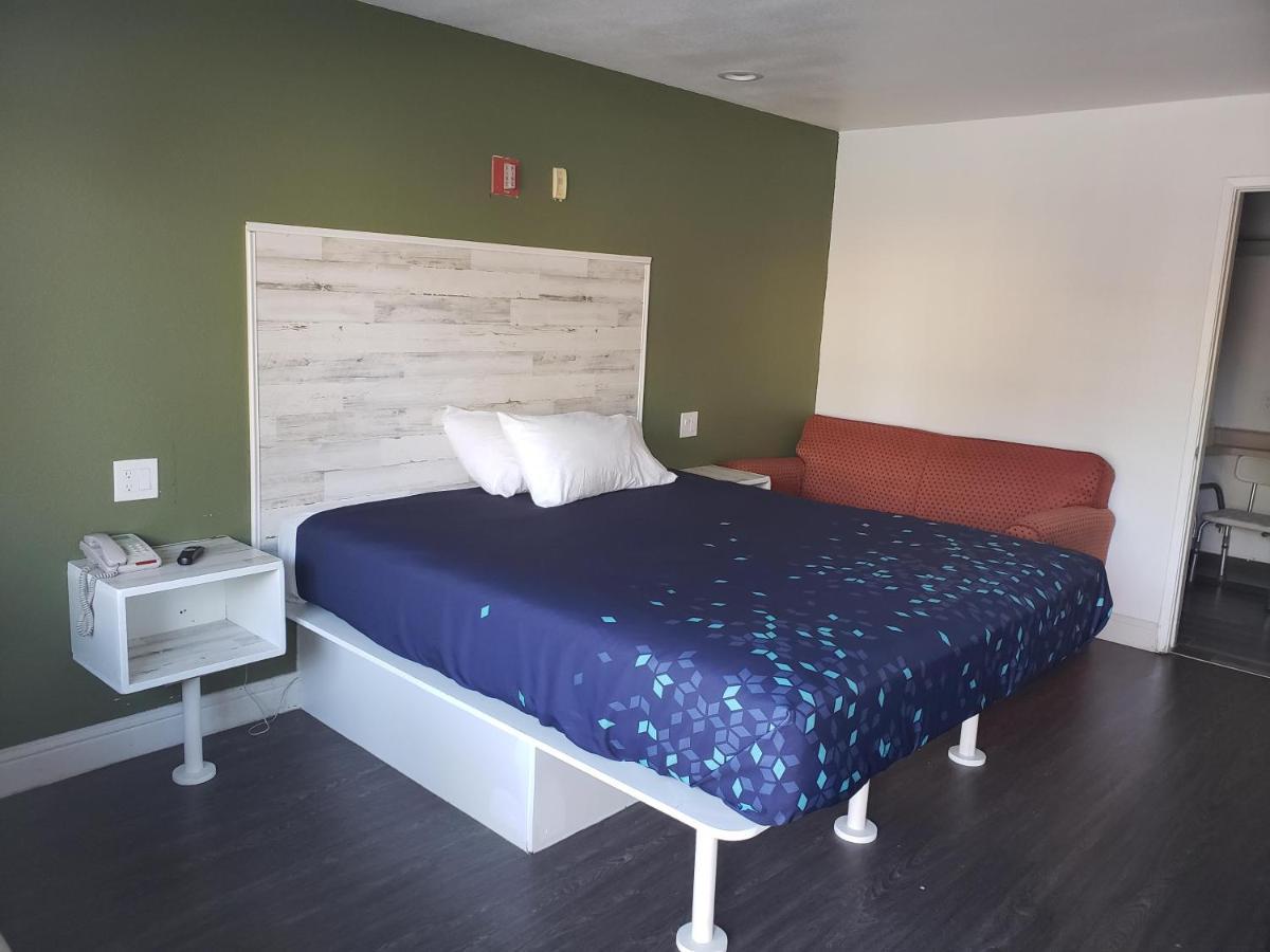 University Inn Fresno Ngoại thất bức ảnh